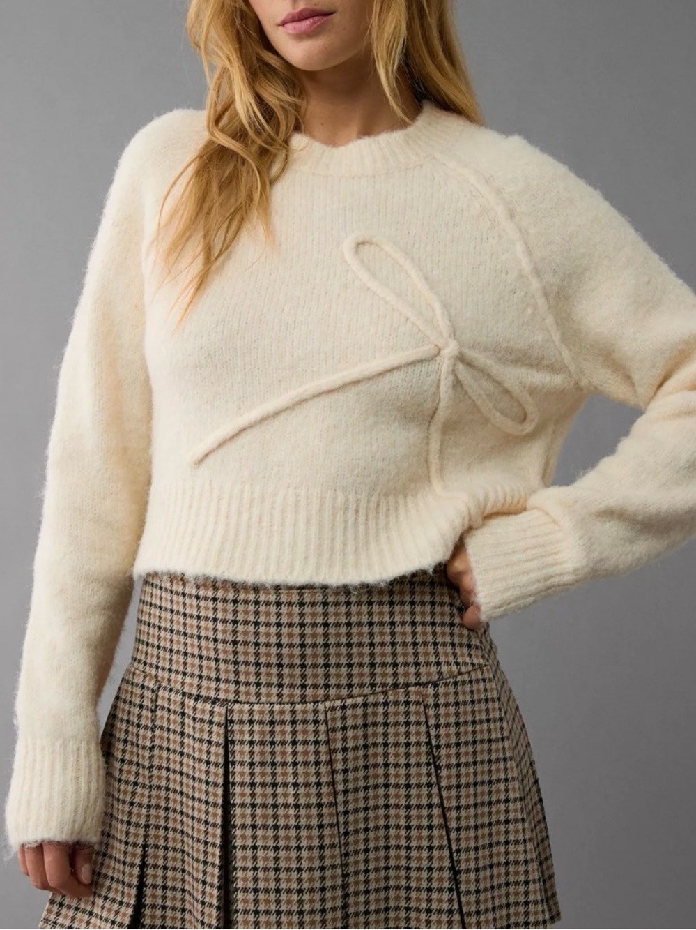 American Eagle Cozy Cream Bow-Accent Crewneck Sweater- L